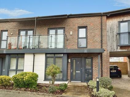 Ginsberg Crescent, Oakgrove