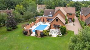 Clayfield House, Upper Minety SN16 9PY