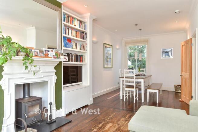 Lounge/Dining Room