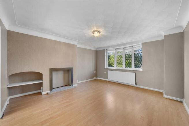 Living Room.JPG