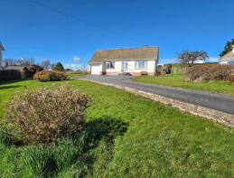 Hillsyde, Hynetown Road, Dartmouth TQ6 0RS