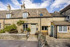 3 Fawlty Towers, Post Office Square, Cirencester GL7 6HF