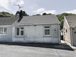 7, Brooklands Terrace, Caehopkin, Swansea SA9 1UF