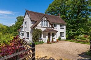 Woodcote, Hatch Lane, Kingsley Green, Haslemere GU27 3LJ