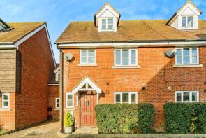 4, Ravens Court, Long Marston, Tring HP23 4AN