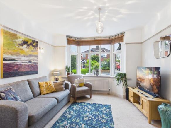 Curzon Drive - EweMove - Living Room