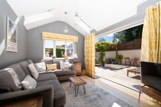 17 living - 4 bedroom detached (house) at Ashby 