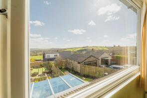 13, Hill Clough Grove, Laycock, Keighley BD22 0PT