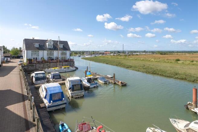 North Quay, Conyer
