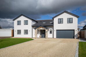 6, Falcon Walk, Yarm TS15 9JB