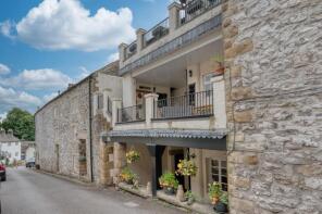 Diana Cottage, Dale Brook View, The Bank, Stoney Middleton S32 4TD
