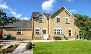 11, Henderson Place, Hertford SG13 8GA