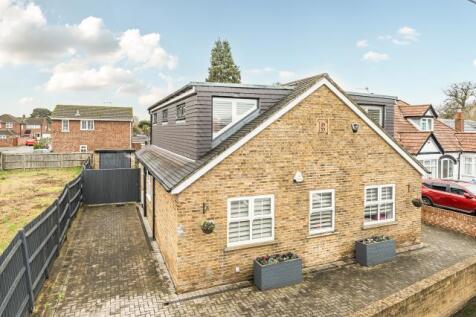 Groveley Road, Sunbury-On-Thames