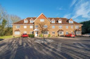 7, Wessex Grange, Reading Road, Hook RG27 0ER