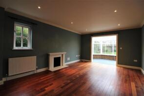 2, Nursery End, Warehorne Road, Ashford TN26 2LE