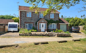 Kingham, The Green, Norwich NR11 8AJ