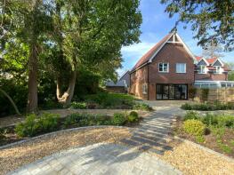 3, Ewart Close, Hassocks BN6 8FJ