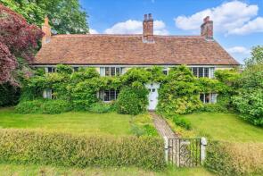 Chestnut House, Bures Road, Bures CO8 5EP