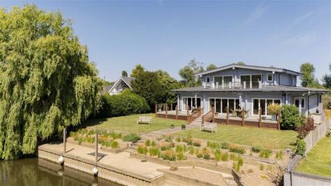 Laleham Reach, Chertsey