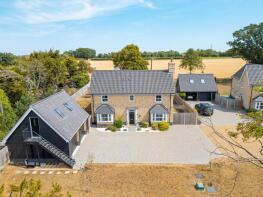 Kestrel House, Grange Road, Wickham Skeith IP23 8NF