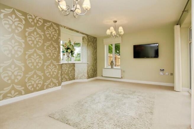 75b1f651-Living 2...