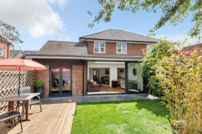 41, Pentons Close, Holybourne, Alton GU34 4BE