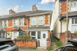 15, St James Avenue, Farnham GU9 9QF