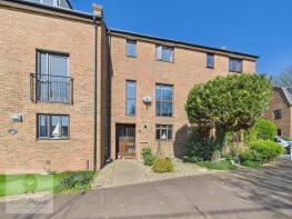 17, Albion Place, Upnor, Rochester ME2 4XD