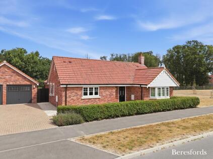 Michael Wright Way, Great Bentley, CO7
