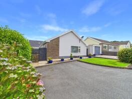 6 Heddfan, St Catherines Close, Princes Gate, Narberth SA67 8TW