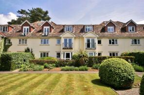 6, Deanery Walk, Avonpark, Bath BA2 7JQ