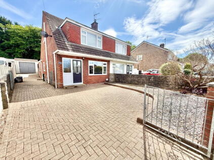 Mountain View, North Cornelly, Bridgend, CF33 4EH