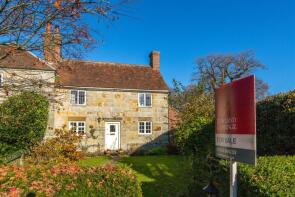 2, Portland Square, Heathfield TN21 8RH