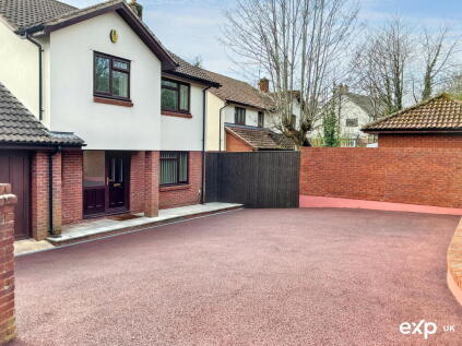 Newton Road, Torquay, Devon, TQ2 7JN