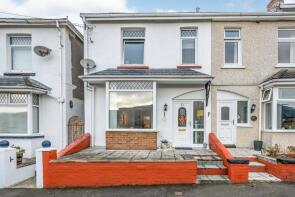 22, Edwards Terrace, Neath Road, Neath SA11 4DG