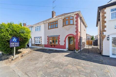 Tweed Way, Rise Park, RM1