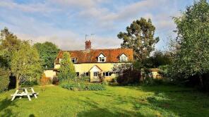 Foxfire, Fustyweed, Dereham NR20 3EN