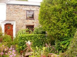 4, Post Box Row, Camborne TR14 9BQ