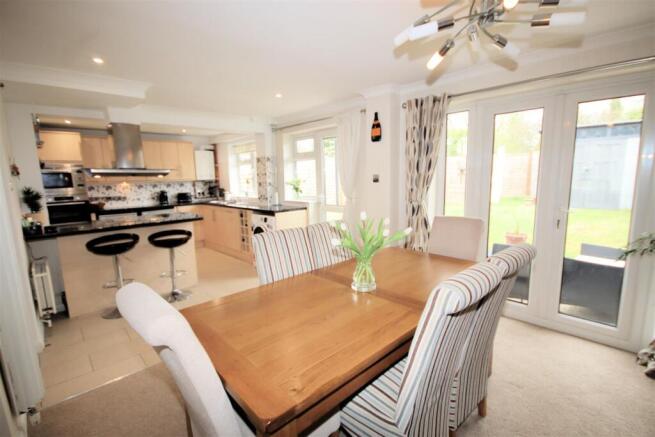 Kitchen/Dining Room