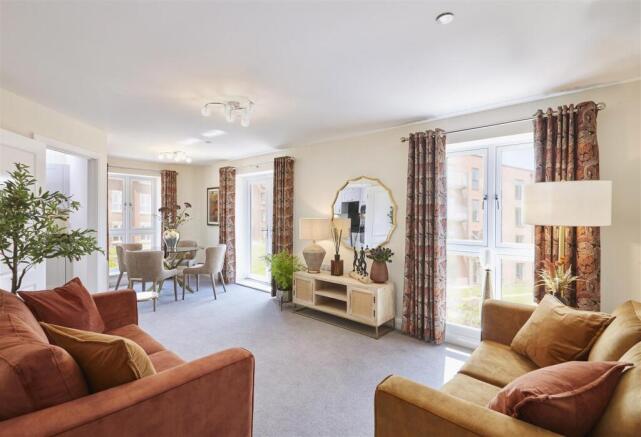 RADFORD-HOUSE-2-BED-LOUNGE-05.jpg