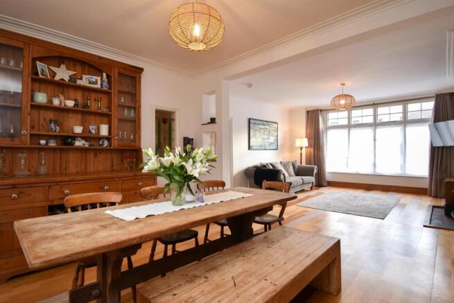 Living & dining room