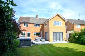 2, Trelawne Drive, Cranleigh GU6 8BS