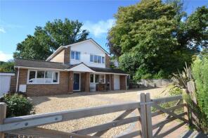 2, Alma Way, Heath End, Farnham GU9 0QN