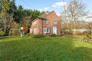 Cherryfield House, Section Of A4074 Between Deadman's Lane And Reading Road, Cane End, Reading RG4 9HG
