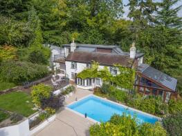 Hillview Moleskin Hill, Sharpenhoe Road, Bedford MK45 4SH