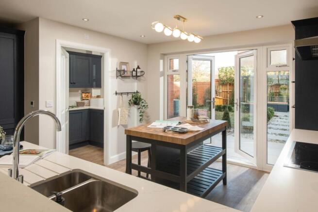 OPEN-PLAN KITCHEN