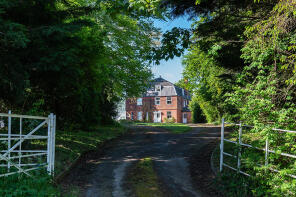 The Old Vicarage, A44 From C1085 Via Monkland To Moor Brook, Leominster HR6 9DB