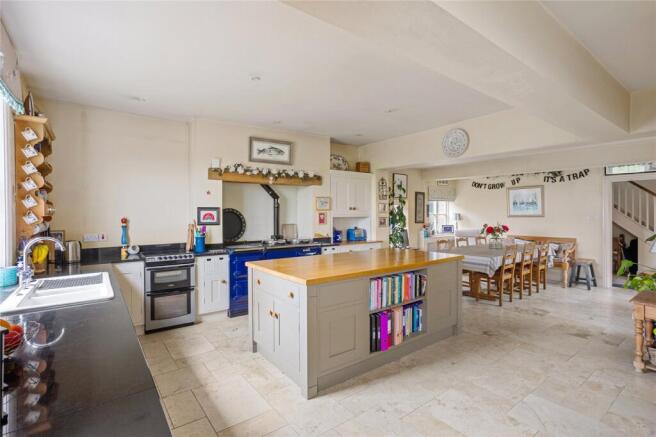 Kitchen/Dining Area
