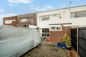 8, Wood End, Grantham NG33 4BY