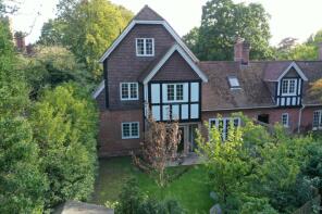 Middle Coach House, The Green, Benenden, Cranbrook TN17 4DN